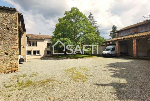 Situated in Rieucros, between Pamiers and Mirepoix, this farmhouse enjoys a privileged location in a peaceful area, close to all amenities. Immerse yourself in the tranquillity of this charming village, while being just a few minutes from shops, scho...