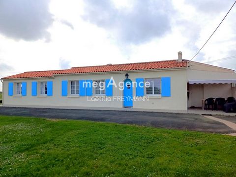 Located in Gémozac, this single-storey house benefits from a quiet countryside environment while being close to schools, the town centre and shops, thus offering an ideal balance between tranquility and amenities. Outside, this house has a covered te...