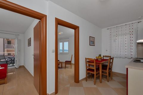 Apartments Villa Juric are located in a small town called Baška Voda, only 12 km from Makarska. Common BBQ grill as well as an outdoor dining area are at your disposal. All the units have a private furnished balcony. Free private parking is provided,...