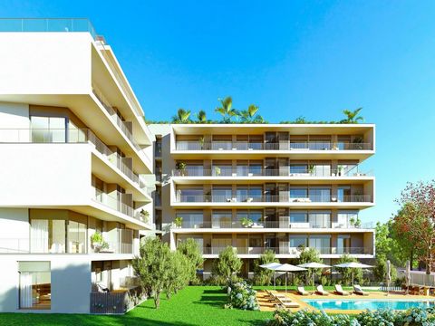 PORTERED BUILDING WITH 1 TO 4 BEDROOM FLATS Green Plaza Carcavelos is made up of 39 flats ranging from 1 to 4 bedrooms, which stand out for their spacious interior areas, with all bedrooms en-suite and all rooms with hot and cold air-conditioning. Fr...