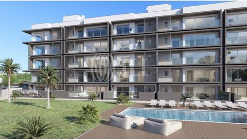 Appartement 4 pièces neuf avec 116 m² de surface brute privative, balcon, une place de parking, dans le nouveau Saramago Condominium à Olhão, en Algarve. L'appartement est équipé de la climatisation et d'un interphone vidéo. Tous les appartements dis...