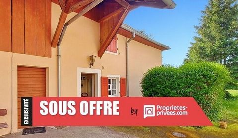 Découvrez cette maison de village pleine de charme, située dans un emplacement calme, loin de l'agitation de la ville. Si vous cherchez votre résidence principale, votre maison de vacances ou une exploitation touristique, cette maison saura vous sédu...