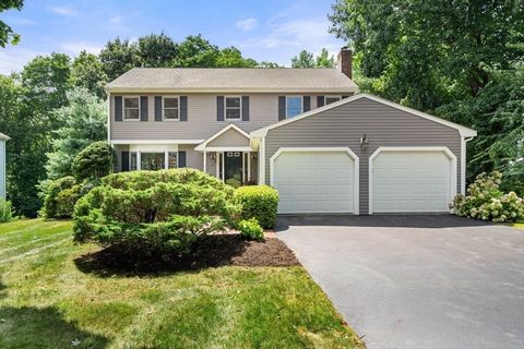 Nestled in a picturesque cul-de-sac within the Hardy school neighborhood, this timeless Colonial home offers well-proportioned, sun-filled rooms & is set on a beautifully landscaped lot. Renovated and expanded in 2007, the highlight of this home is t...