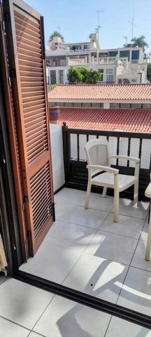 Great apartment for sale in Los Gigantes. This 51m2 property is on the first floor without elevator. It has 51m2 distributed in 1 bedroom, 1 full bathroom, equipped kitchen and living room; plus a balcony with views of the surroundings. It has been r...