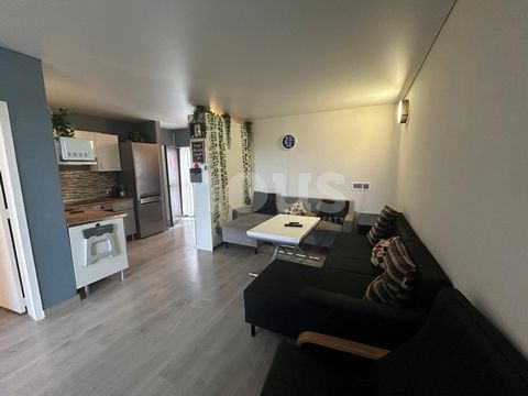 Reference: 04167. Unique opportunity! Cozy 2-bedroom apartment for sale in the Primavera complex, Costa del Silencio, Tenerife. This completely renovated property offers a modern and comfortable space to enjoy life in one of the quietest areas in the...