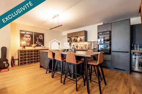 GRANDE APPARTEMENT AU CENTRE DU VILLAGE