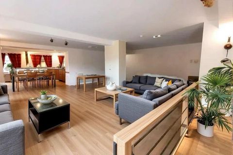 SALLE DE RECEPTION ou APPARTEMENT