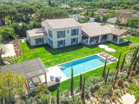 B - Villa neuve à pieds de la plage