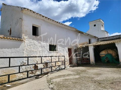 This property is just a few minutes walk in to town to visit the local street market, shops, bars and restaurants whilst enjoying spectacular countryside views. The property is a traditional Cortijo with a private walled courtyard and various outbuil...