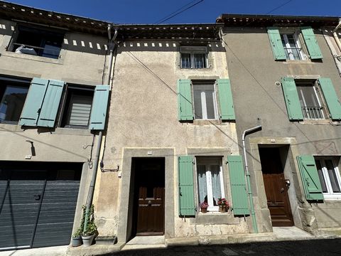 Jolie maison de village avec des éléments de caractère