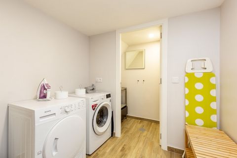 An elegant studio apartment offers a welcoming and comfortable stay for up to two guests. It features two single beds, making it suitable for solo travelers, couples, or small families with a crib available on request. The property is pet-friendly (n...