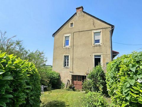 Maison et son jardin avec une vue dégagée