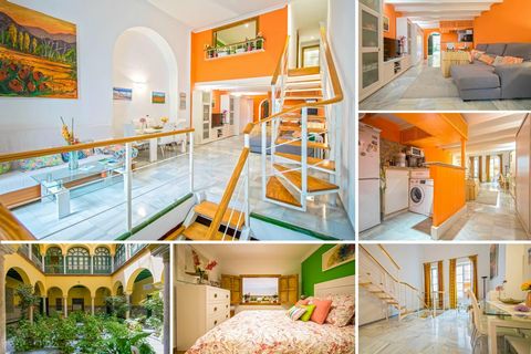Disfrute de una hermosa vivienda de 205 m2 de 2 plantas más otra entreplanta construida en un señorial edificio sevillano, en pleno CENTRO HISTÓRICO de SEVILLA, en Calle Conteros. Se haya ubicado en el lugar más representativo e histórico de nuestra ...