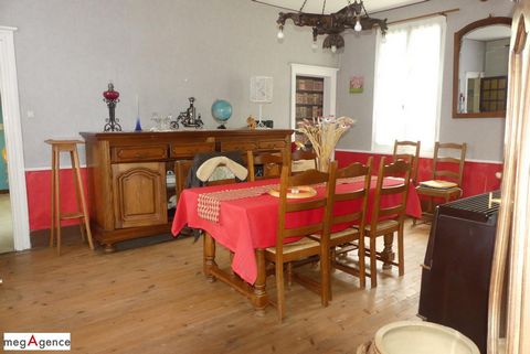 Ercourt : Ancien corps de ferme 3Chb,110m² sur 6800m² de terrain.