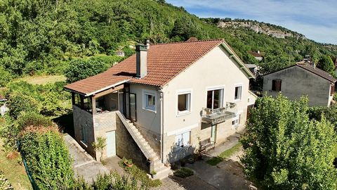 Maison familiale 137m² - terrain 896 m² - Cajarc Centre