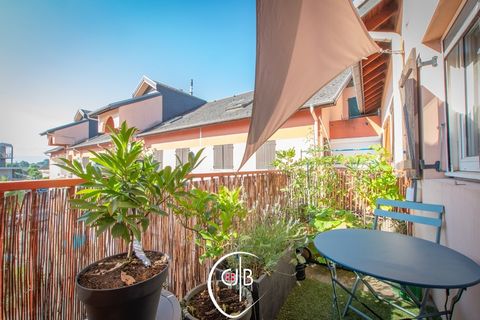 Saint-Alban-Leysse T2 de 49 m² rénové avec balcon et garage, au pied des commerces