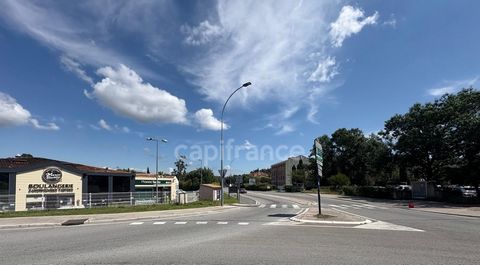 Murs commerciaux de 456 m², parcelle de 2300 M² SUR AXE TRÈS PASSANT IDÉALE INVESTISSEURS, ACTIVITÉS COMMERCIALES OU LIBÉRALES, OU PROMOTEURS