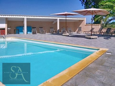 Propriété (trois maisons) 249m² avec piscine à vendre pièces 15 minuntes de NARBONNE (11)