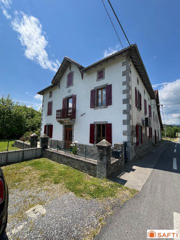 Ensemble immobilier avec 500 m² de dépendances + maison habitable – Idéal projet professionnel, gîtes ou stockage – Pays Basque intérieur
