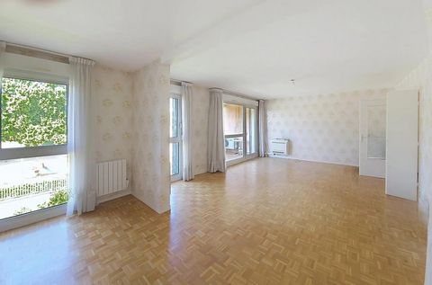 Limite Dijon/Fontaine-lès-D - T5 - 101 m² - balcon