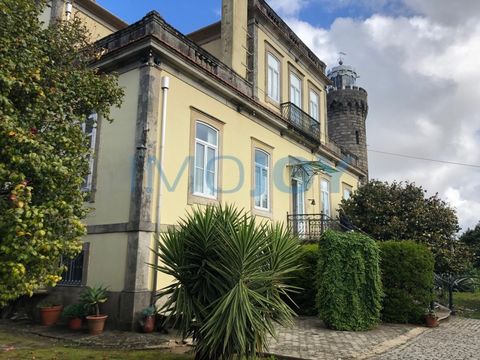 Magnifica Herdade à Vilar do Paraiso - 1.257m2 construit Superbe ferme de la fin du XIXe siècle, avec manoir datant de 1900 inspiré par le style colonial brésilien. Le bâtiment a été restauré dans les années 1950 par un illustre Porto. Il contient un...