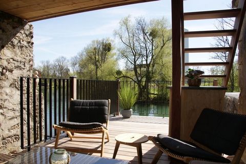 Esta espaciosa casa de vacaciones se encuentra en el centro de Dun-sur-Meuse, a poca distancia a pie de panadería, supperette, cafetería y restaurante, a pocos pasos de 