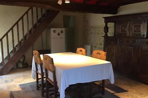 Enjoy a wonderful holiday in this pleasant stay in Isigny-sur-Mer. It has a nice location, near the sea, and therefore ideal for a pleasant holiday with the family. This holiday home is located in a beautiful region that is ideal for walking tours. I...