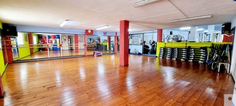 This commercial property located in the heart of San Antonio is a unique opportunity for both investors and business owners. The property has a spacious area of 490 square meters, which makes it suitable for a wide range of uses. It is currently used...