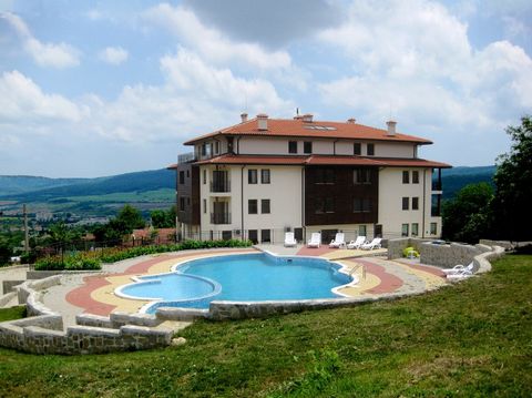 Home place - Real estate offers to your attention WONDERFUL PROPERTY WITH LOCATION - SOUTH / WEST! in a gated complex in the village of Osenovo, 18 km. north of Varna and 4 km. from the sea. The apartment is located on the third floor of a four-store...