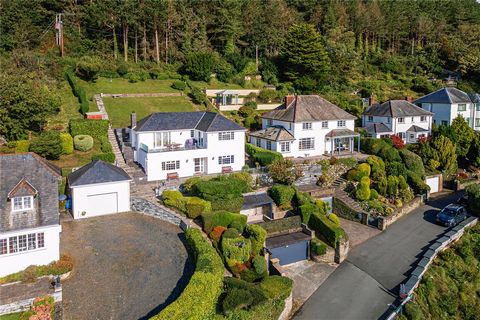 A vastly improved detached house with three bedrooms all having ensuite facilities, garden, parking, double garage and stunning far reaching views over the Dyfi estuary and beyond. Situated on the desirable Philip Avenue in Aberdovey, this property r...