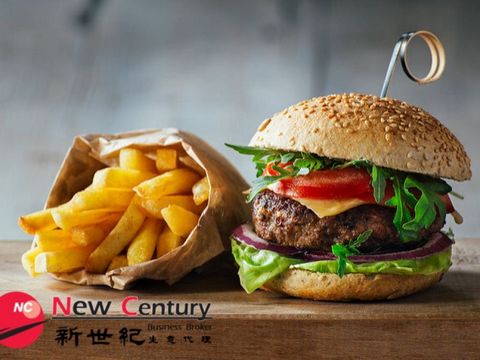 BURGER BAR -- MOONEE PONDS -- #7033620 Hamburg Brasserie * LOCATED IN MOONEE PONDS * $14,000 per week * Very low weekly rate of $730 * Long-term lease of 9 years * The store is large with 40 seats * Fully managed by the manager, easy to manage Sale: ...