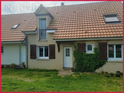 David Lemaitre, presents you exclusively, this house of 105m2 located in the town of Parcé-sur-Sarthe. On the ground floor, you will enjoy a living room open to the fitted and equipped kitchen, a bedroom, a separate toilet and a storeroom. Upstairs, ...