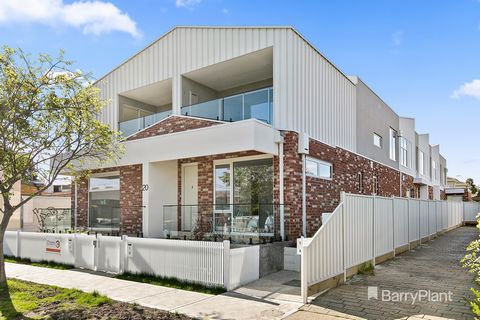 Positioned on the doorstep of West Street's cafes and shops, and offering fabulous modern living, this brand new contemporary residence presents 'lock up and leave' lifestyle convenience in a brilliant location, and is just perfect for busy professio...