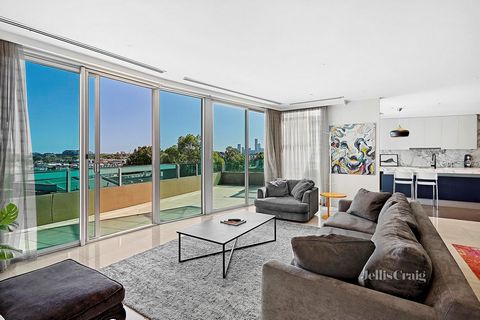 Expressions of Interest Closing Monday 16th September at 3pm Displaying uncompromising quality in design and execution, this extraordinary 200sqm (inc terrace) top floor residence delivers an aspirational lifestyle of absolute class, comfort, and con...