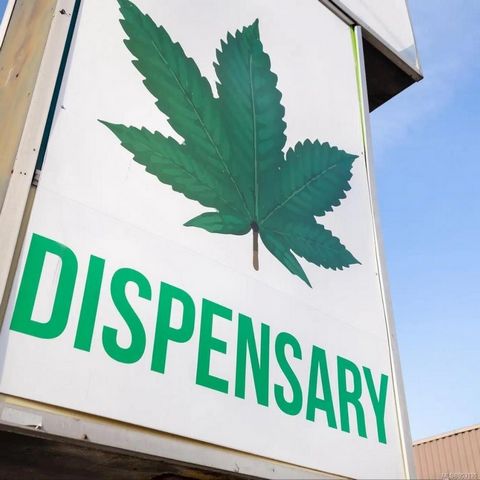 Explore a lucrative opportunity with this fully established cannabis retail store for sale. Its a turnkey venture in the thriving market, offering immediate profitability. All legal licensing is secured, making it a hassle free transition for the new...