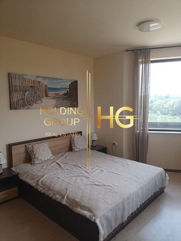 HOLDING GROUP real estate vous propose à la vente un appartement dans la région de Varna. Le complexe est situé au milieu d’une prairie, entouré de belles pentes verdoyantes, avec une forêt sur la rive opposée du lac. Le bâtiment devant l’Acte 16. St...