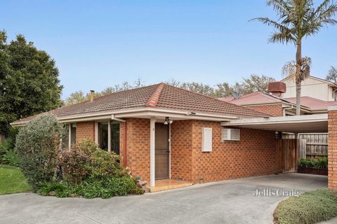 Peacefully positioned at the very rear of the block, and boasting a light-filled open plan layout overlooking lush communal lawn, this single level brick unit presents an enticing opportunity for first homebuyers, investors, or those looking to downs...