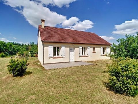 Cette maison récente de 2007 se trouve dans un petit hameau à 2 km du centre-ville des Aix d'Angillon et de toutes ses commodités. Idéale pour les grandes familles, cette maison est composée d'un grand séjour/cuisine avec une verrière entièrement neu...