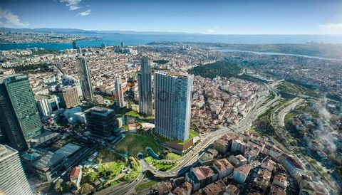 L'appartamento in vendita si trova a Sisli. Istanbul Sisli è un quartiere situato nella parte europea di Istanbul. È una delle zone centrali più densamente popolate della città. Confina con i distretti di Beyoglu, Kaithane, Sariyer, Eyup e Besiktas. ...