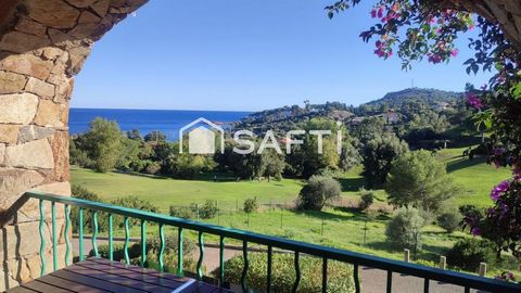 A VENDRE deux pieces au cap Esterel
