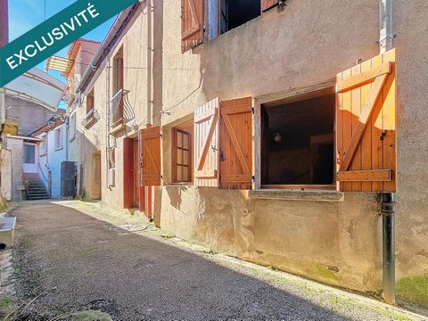 Spacieuse maison de village à rénover avec cour