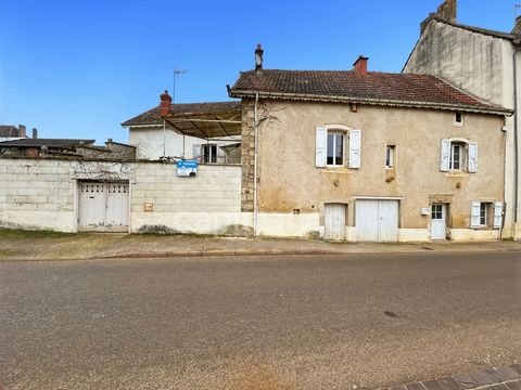 Maison à vendre 5 pièces JAMBLES (71)