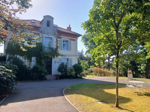 Belle maison de caractère sur Garrosse, 35 mn océan
