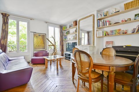 A 50 mètres du Métro Marcel Sembat et à proximité de tous les commerces. Nous vous présentons un charmant 3 pièces LUMINEUX au deuxième étage d'un immeuble des années 30 bien entretenu. Cet appartement traversant à une distribution en étoile sans per...