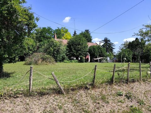 Propriété de caractère avec terrain et dépendances près de Beauval