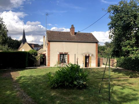 Maison de village sans mitoyenneté avec joli terrain au calme