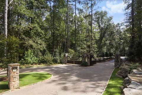 Located in Marietta. Farm at Kennesaw Mountain is a private gated community planned for seven exclusive homes. This lot is 1.20 acres & adjoins the National Park. The subdivision has a large swimming pool, club house & a common play area. Get your ho...