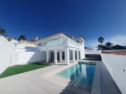 This stunning, recently fully refurbished, independent villa is located in the popular village of Chayofa, just 5 minutes drive from the busy resort of Los Cristianos with its many restaurants, shops & beaches. Finished in a modern & stylish design, ...