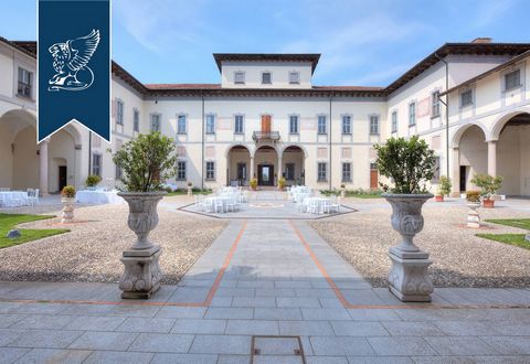 This ancient, lovely historical estate dating back to the 17th century is up for sale and located in Lodi, where it has been completely refurbished. The building is clad in a very harmonious architectural style and belongs to the most gorgeous in the...