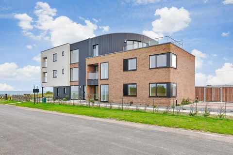 General Information: The property was built by well-known developers Ashcroft Building and Construction Limited and comes with a 10 year LABC warranty. The apartment will have a share of the freehold and for the first year maintenance of the communal...